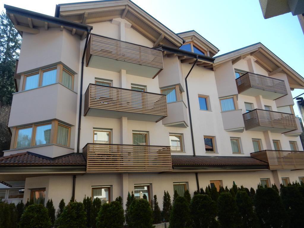 Aparthotel Residenza Casale Comano Terme Exterior foto